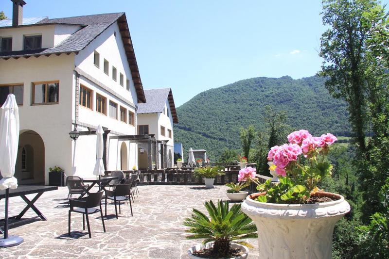 Angelats Hotel - A Signature Boutique Hotel & Restaurant Ribes De Freser Exterior photo